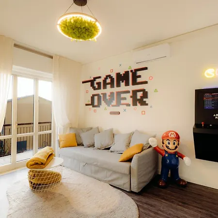 Arcade House Fiera Netflix + Videogame דירה ורונה