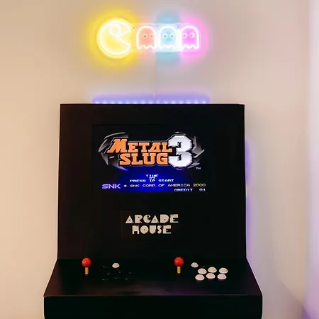 Arcade House Fiera Netflix + Videogame ורונה